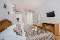 ヴィラ スパラディウム