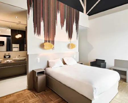 Maison Toussaint Hotels in Mauleon