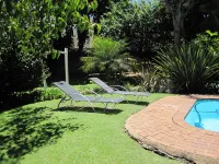 The Pecan Tree Guesthouse - piscina