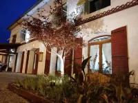 Au Feu de Bois Hotels in Hagetmau