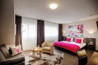 Altstadt-Hotel Bielefeld Hotels near Kriegsgraberstatte Buschkamp