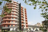 Garden City Residence Отели в г. Эль-Джудейда