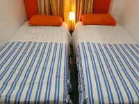 Low Cost Room Plaza de Hierro IV - Pensions