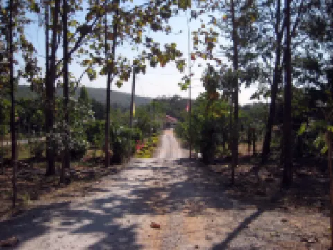 ภูเคียงเดือนรีสอร์ท โรงแรมในอำเภอ บ้านไร่