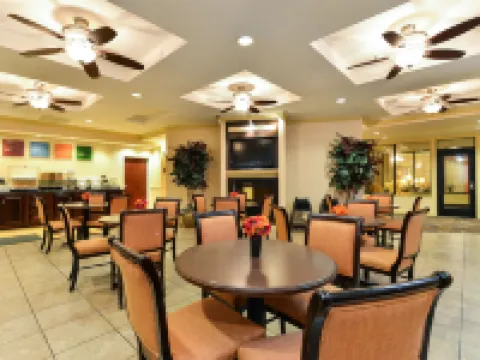 Comfort Suites Near Mcas Beaufort Hotels in Beaufort