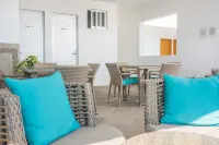 5th Coral Suite by Ixchel