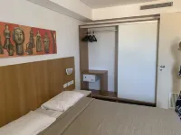 卡波布朗科碼頭公寓酒店 鄰近賽維斯海岬（Ponta do Seixas）的酒店