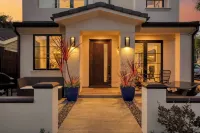 阿凡達的海冠，離海灘5分鐘路程，有多個露台Permit#slp13639