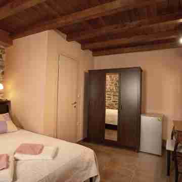 Thalia Traditional Guest House Rooms