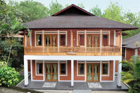 Jambuluwuk Convention Hall & Resort Batu