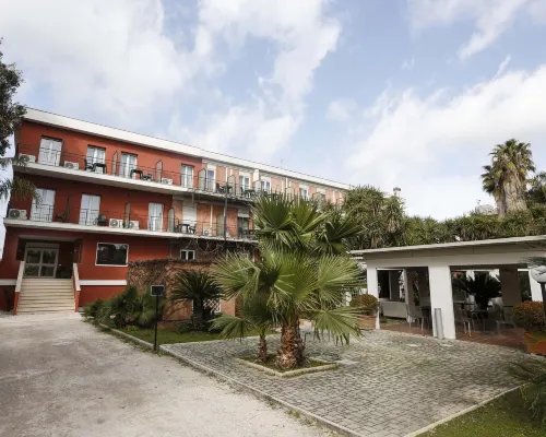 Hotel Giardino d'Europa Hotels near Capannelle Pass