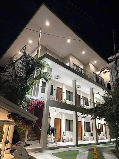 Harman Suites Moalboal