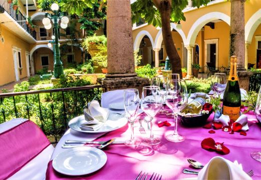 콜로니얼 스타일 정원