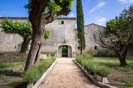 Le Mas de la Chapelle