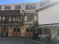 Ettalong Beach Tourist Resort Hotels in Umina Beach