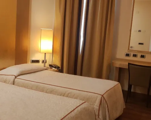 Hotel Tiffany Milano Rooms Photos