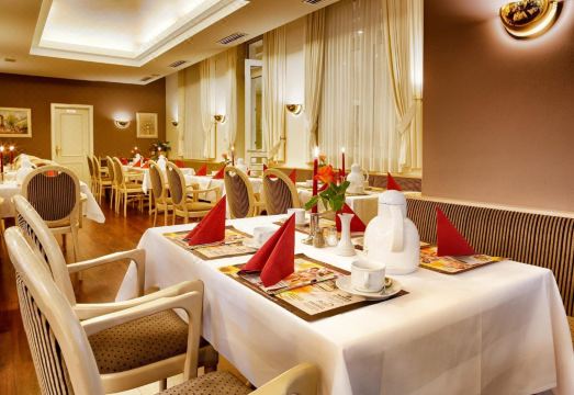 1. 호텔 로젠호프 ..