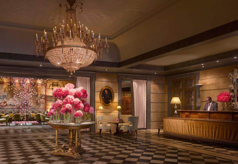 호텔 메트로폴 몬테-카를로의 조식 뷔페