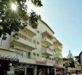 Sun Kiss Hotel