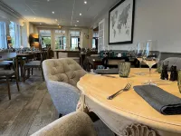 La Maison - Hôtel Restaurant & Bar à vins Hôtels à : Pleumeur-Bodou