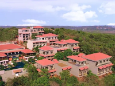 Hilton Goa Resort Hotels in Candolim