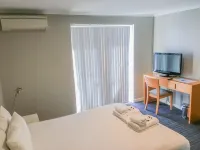 The Premier Hotel Broadmeadow Hotels in Hamilton