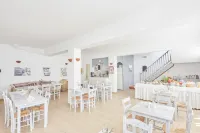 Londos Hotel - breakfast