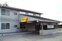 Super 8 by Wyndham Grand Island South