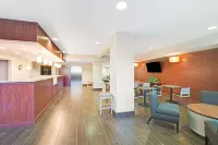 Microtel Inn & Suites by Wyndham Urbandale/Des Moines Hotels in Urbandale