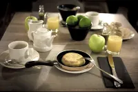 Hotel Tres Reyes Pamplona - breakfast