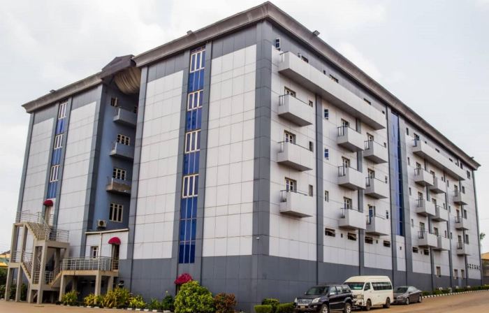 Nandas Hotel