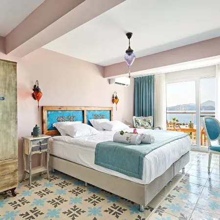Fİ Light Solto Boutique Beach Hotel