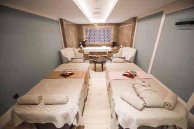 Spa Les Ambassadeurs Hotel & Casino Photo