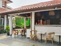 DeJati House Hotels in Jatiasih