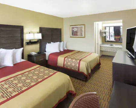 เดย์สอินน์ บายวินด์แฮม โคลัมบัส-นอร์ท ฟอร์ตมัวร์ โรงแรมในโคลัมบัส