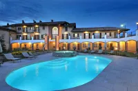 Antico Podere Tota Virginia Hotel a Serralunga d'Alba