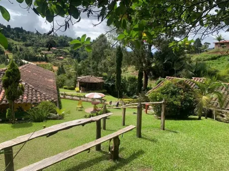 BioHotel Ecohouse Отели в г. Эль Карденильо