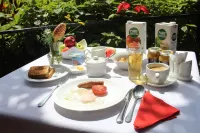 Villa 33 - Breakfast