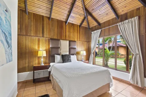 Hotel H4 Hotels in La Lima