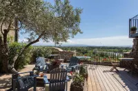 Maison Orsini Hotels in Villeneuve-lès-Avignon