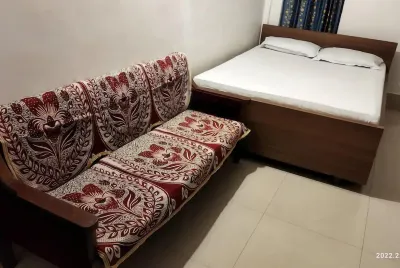 Hotel President Các khách sạn gần Sân bay Rowriah