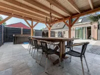 帶水療浴缸的時尚農舍 科茨特蒂勒住宿飯店