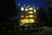 Himalayan Sherpa Inn