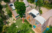 Sarga Earthing Resort Hotel dekat Basecamp Nabil Gunung Gede Pangrango Via Putri