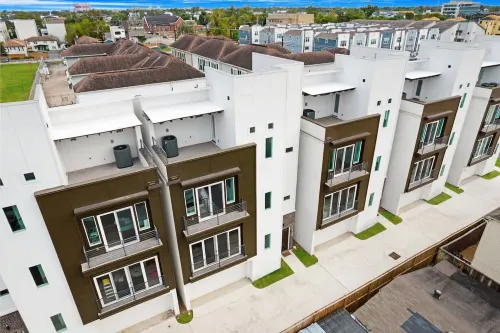 Newly Built Modern 3 Bedroom Houston Home