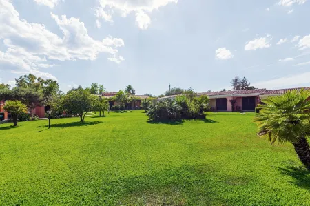 Hotel l'Esagono Отели рядом с достопримечательностью «Parco pubblico con giochi per i bambini»