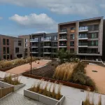 سبيشوس هاوس كلوس تو ذا بيتش