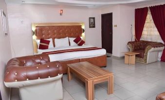 Rosrit Hotel and Suites