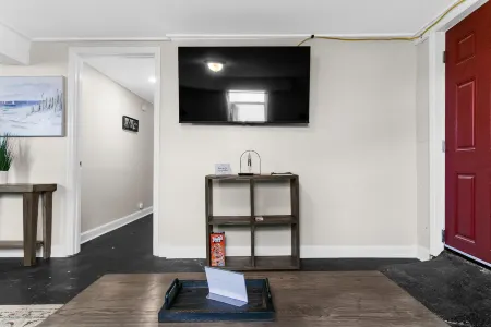 Modern in Magic City 2 Units Отели рядом с достопримечательностью «ГАТС»