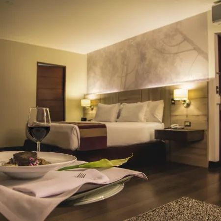 Aku Hotels